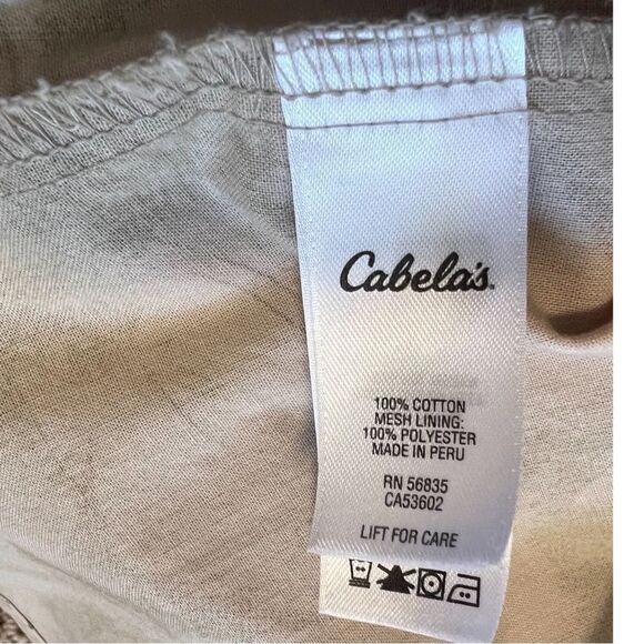 Cabela’s Fishing Shirt with hook and loop closures on pockets and back. Size L. - Picture 11 of 12